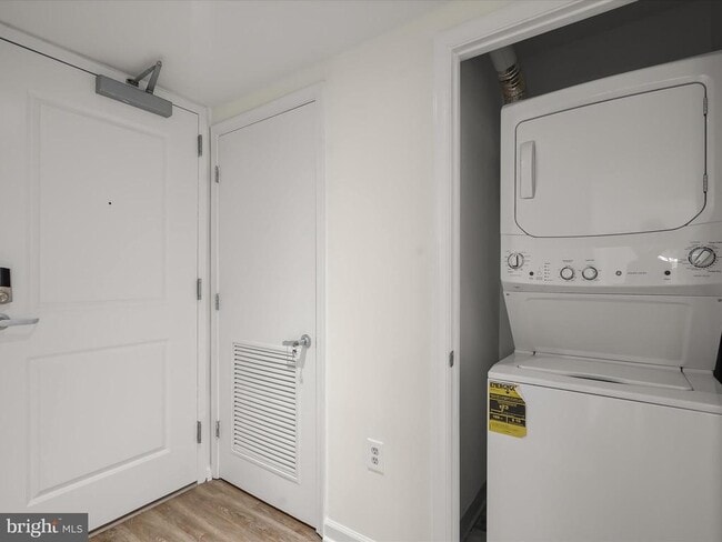 Photo - 1225 13th St NW Unidad 407