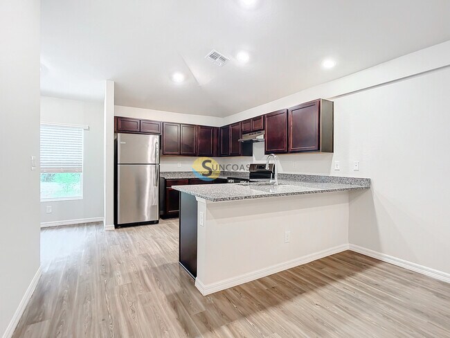 Photo - 17142 Nixon Ave