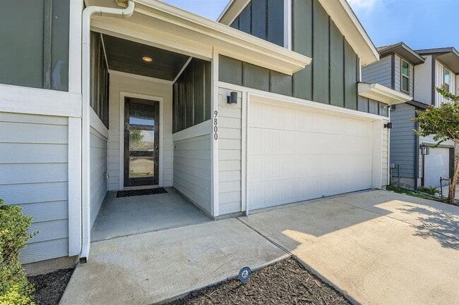 Photo - 9800 Grapevine Leaf Dr