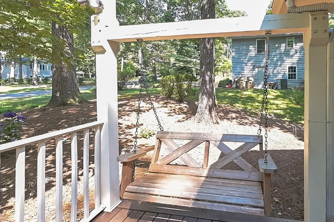 Photo - Room in House on Old Mabry Pl