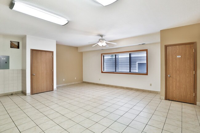 Photo - 918 17th Ave