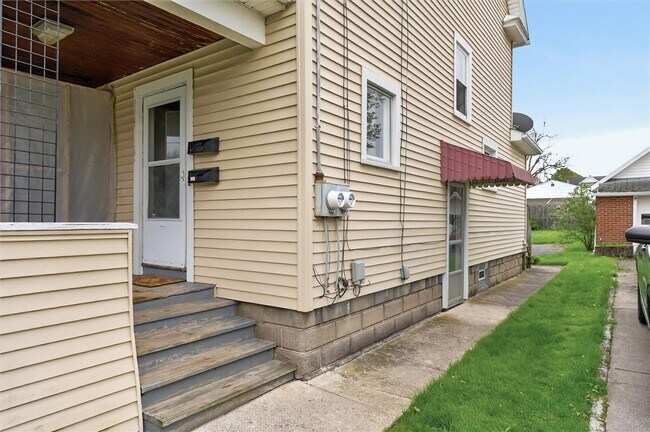 Photo - 126 West Ave