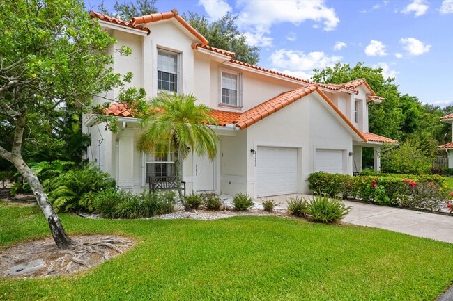 Photo - 13531 Fountain View Blvd Townhome