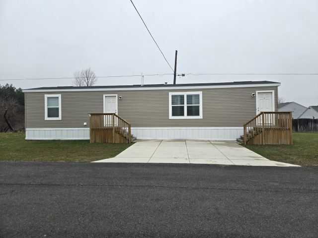 Building Photo - 1437 West Dr Rental