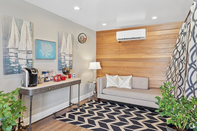 Azul Apartments