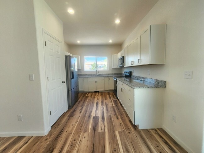 Photo - 673 E Laporte Dr Unit 673 E La Porte