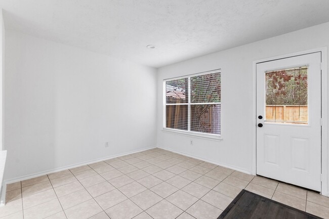 Photo - 143 Anise Tree Pl