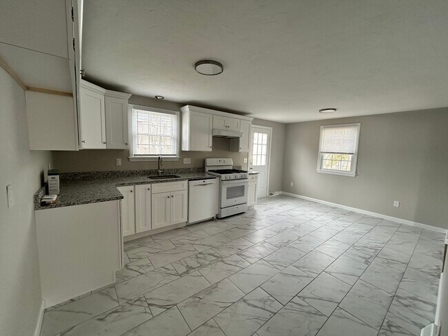 Photo - 38 Reservoir St