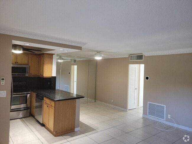 Building Photo - 2871 N Ocean Blvd Unit F233 Rental