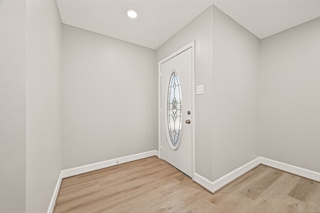 Photo - 1611 Drexel Dr