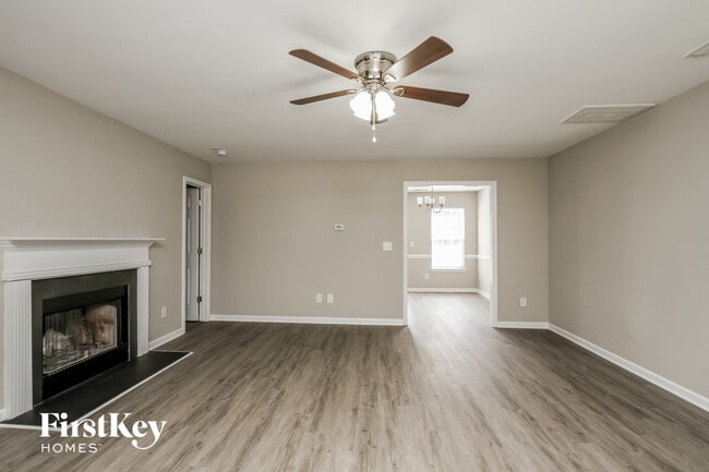 Photo - 541 Havenbrook Way NW