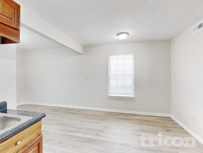 Photo - 6422 Coconut Ct