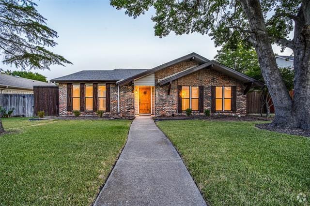 Building Photo - 2700 Chancellor Dr Rental