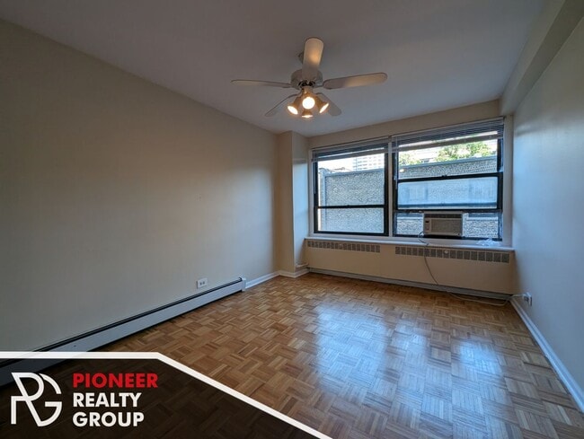 Photo - 4180 N Marine Dr Unit 512