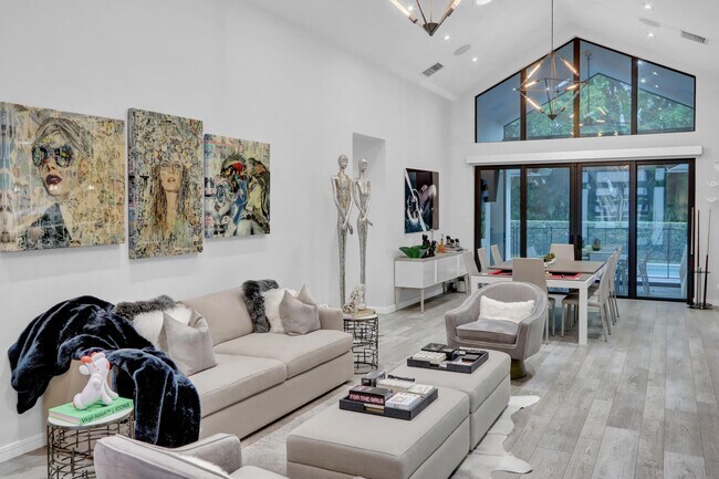 Photo - 5789 Hamilton Way