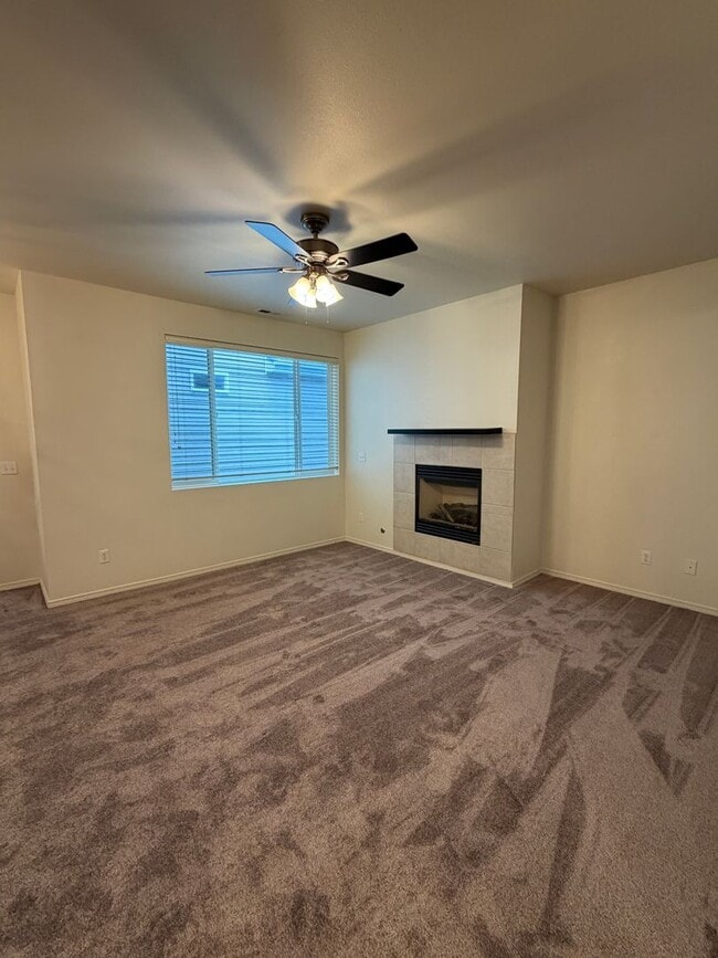 Photo - 4244 Edgewater Blvd NE