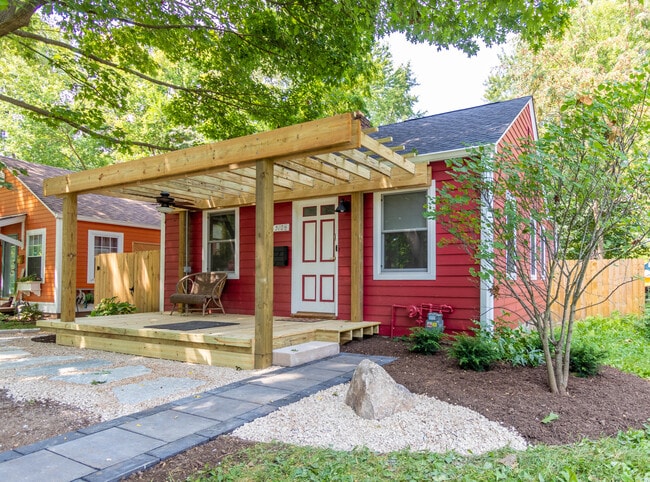 Building Photo - 5106 Rosslyn Ave Rental