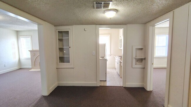 Photo - 1 Bed in the Paseo District Unit Apt 4