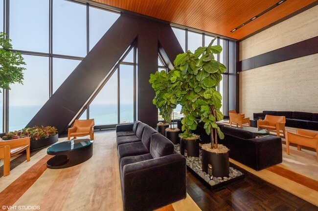 Photo - 175 E Delaware Pl