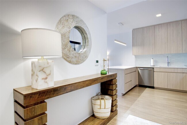 Photo - 333 Warner Ave Unidad 407