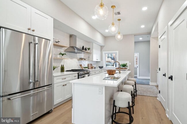Photo - 345 E Gorgas Ln