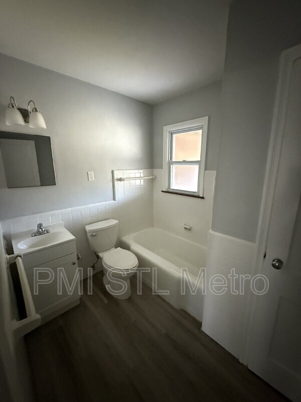 Photo - 4952-4956 Oleatha Avenue Unidad 4954