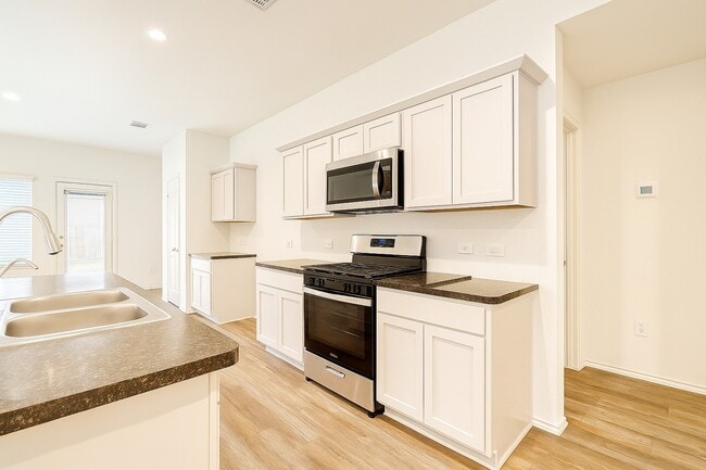 Photo - 5611 Simcrest Grove Dr