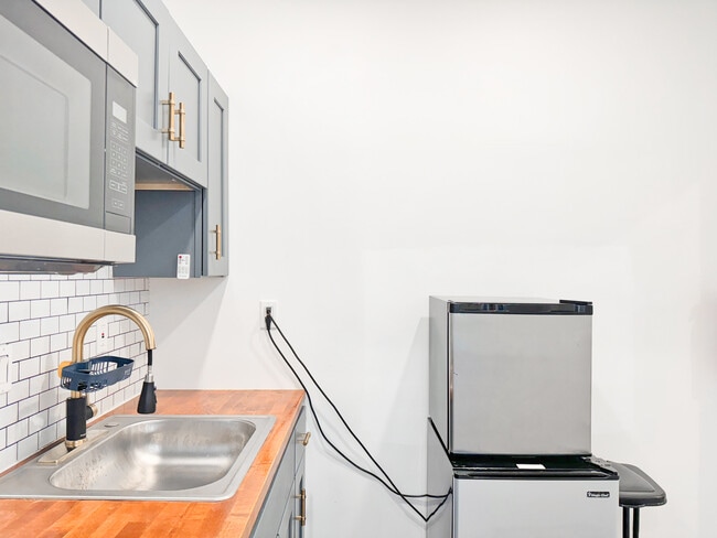 Photo - 5845 Phillips Ave