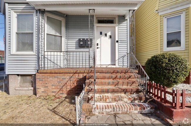 Building Photo - 37 Woodland Ave Unit 2 Rental