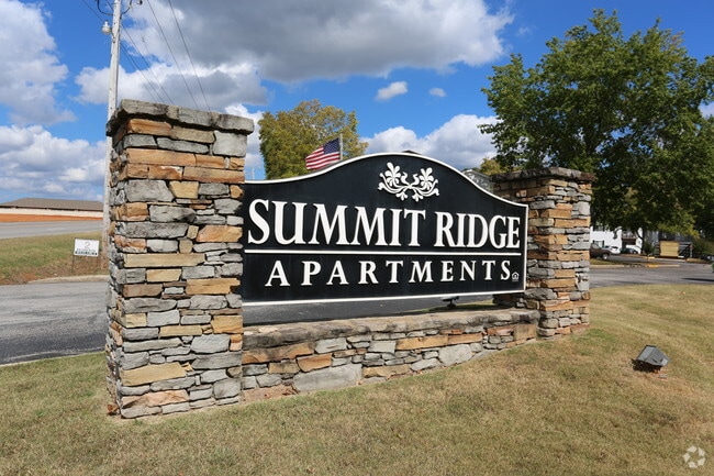 Summit Ridge Apartments For Rent in Florence, AL | ForRent.com