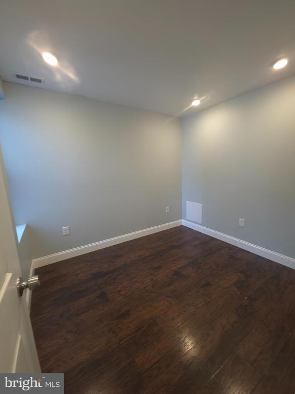 Photo - 1135 W Somerset St