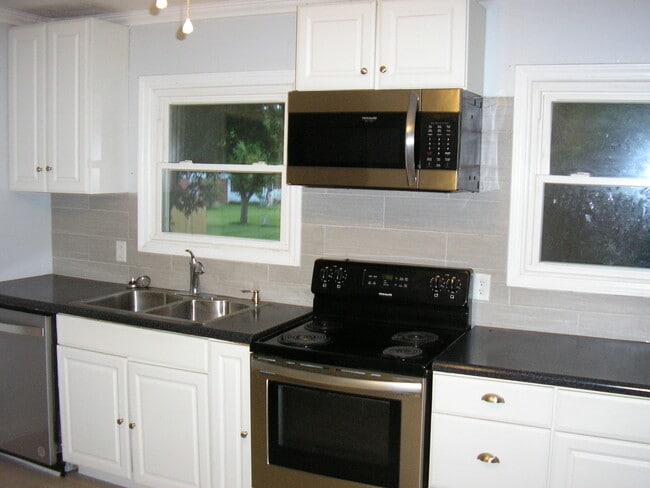 Photo - 3283 Plano Rd