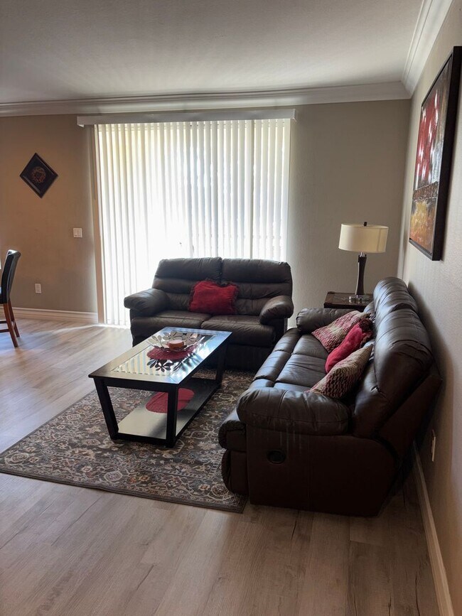 Photo - 220 E Flamingo Rd