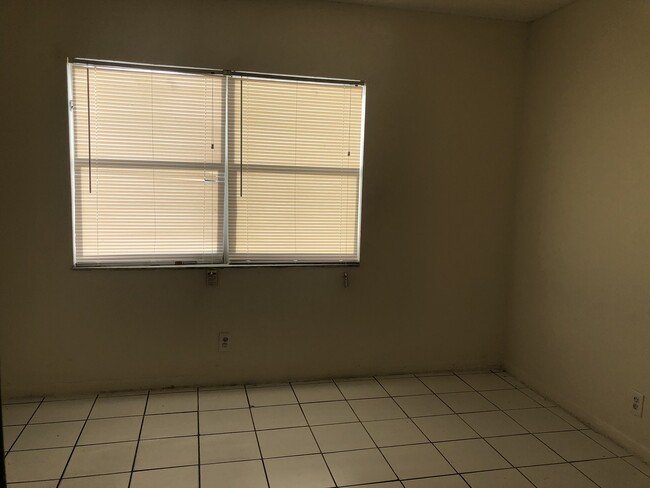 Photo - 651 Kathy Ln