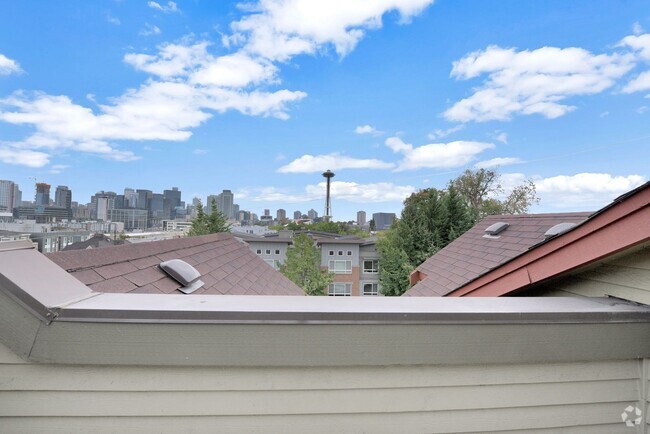 Building Photo - Rooftop Deck & Convenient Seattle Location Rental