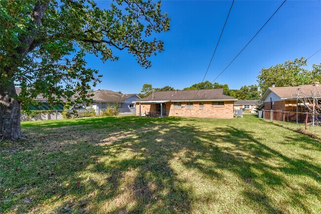 Photo - 10914 Keese Dr