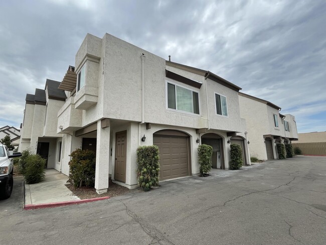 Photo - 1514 Granite Hills Dr Townhome