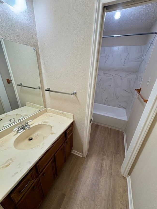 Photo - 204-206 Romana Circle Unidad 206