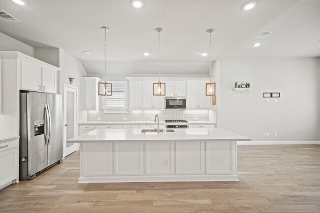 Photo - 19706 Dwight Eisenhower Dr