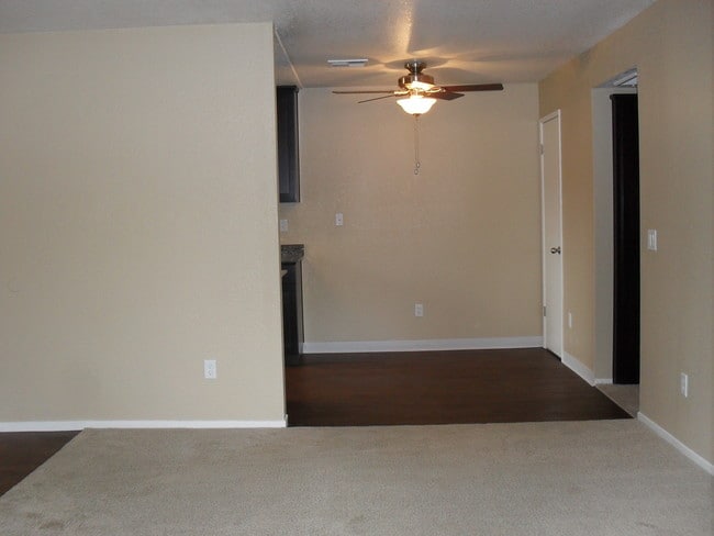 Lakeview Apartment Homes