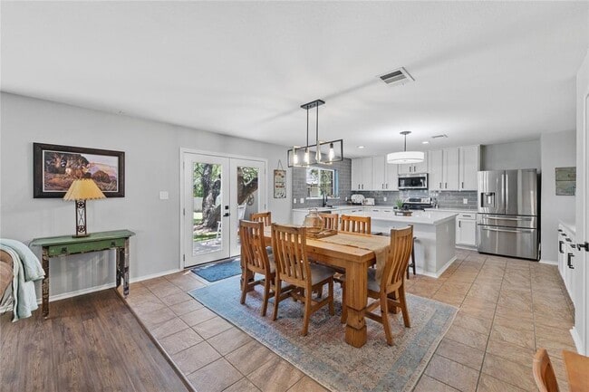 Photo - 201 S Sumac Ln