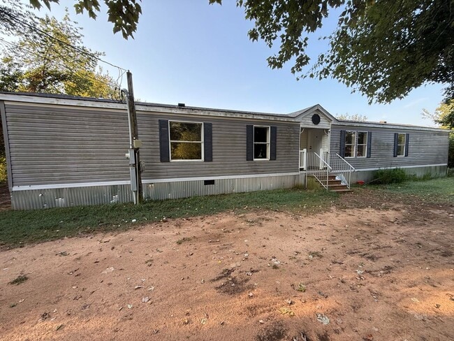 Building Photo - 3 Bed 2 Bath Mobile Home in the Country.