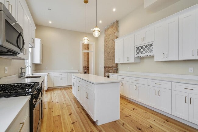 Photo - Carondelet Unit 1420