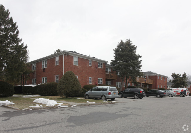 Canterbury Gardens - Canterbury Gardens Apartments