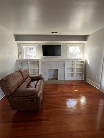 Photo - 725 Peach St