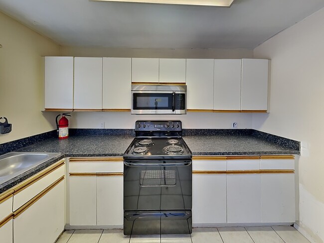 Photo - 1717 Michigan Ave