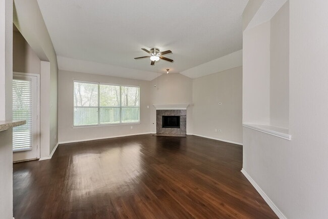 Photo - 1224 Parkwood Trail