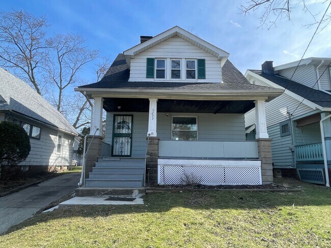 Building Photo - 5233 Anthony St