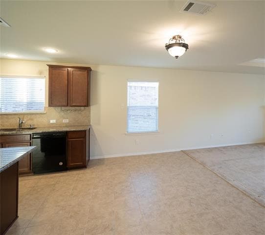 Photo - 140 Waxberry Dr