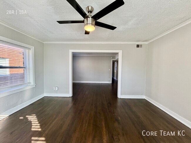 Photo - 214 Emanuel Cleaver II Blvd. Unit 214-4W